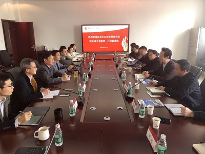 江蘇長(zhǎng)江經(jīng)濟(jì)帶研究院院長(zhǎng)成長(zhǎng)春教授一行來我院交流社會(huì)經(jīng)濟(jì)咨詢服務(wù)